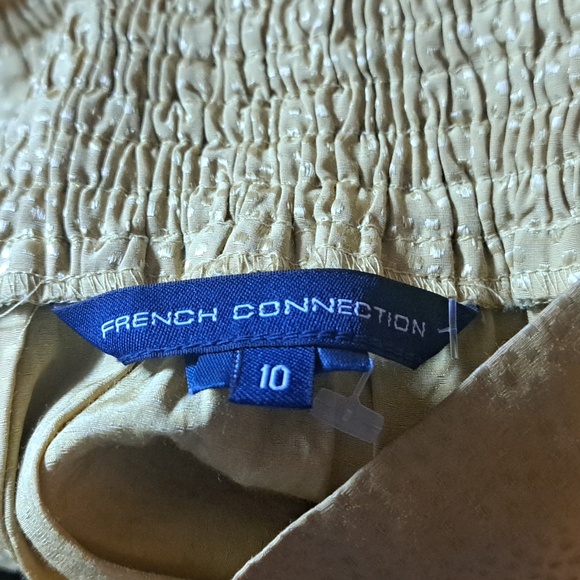 🇨🇵French connection Strapless baby doll mustard gold Crop blouse with Side zip - Picture 5 of 5